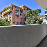 Stylish, 2 Bedroom Apartment In Sea Point W Parking