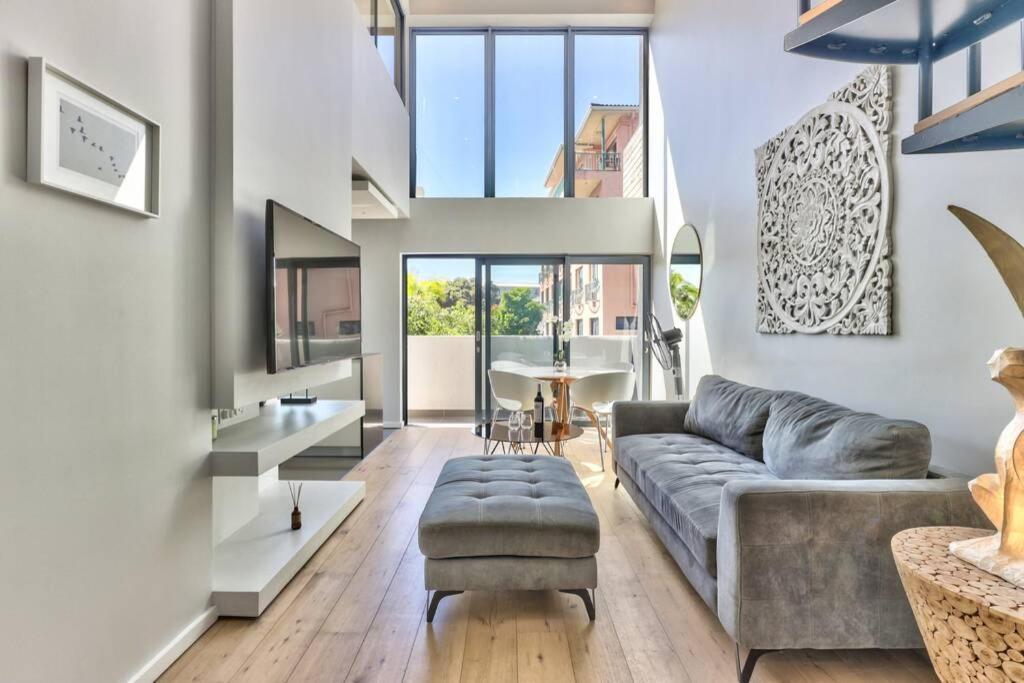 Apartment Stylish, 2 Bedroom In Sea Point W Parking Cape Town
